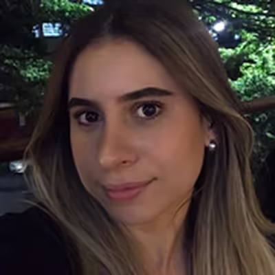 Paula Vieira